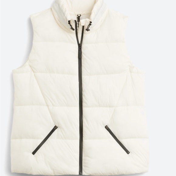 Woman’s white vest - Picture 2 of 8